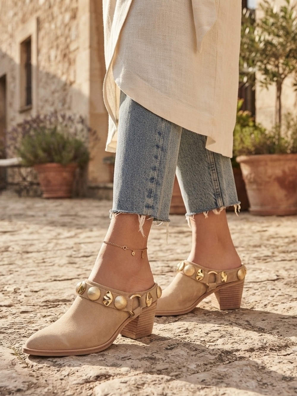 Dolce Vita Kanyon Suede Pointed Toe Western Embellished Mule Heels Tan Size 8.5